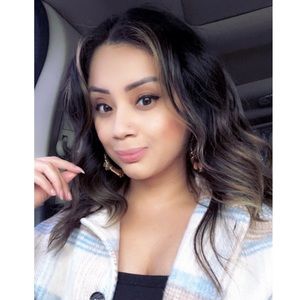 Meet your Posher, Virginia